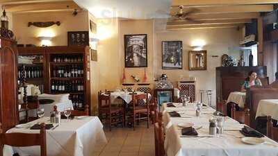 Taormina Italian Deli Cafe