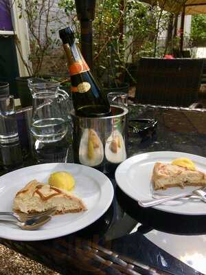 Rose Garden Restaurant