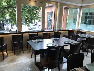 Knightsbridge Express