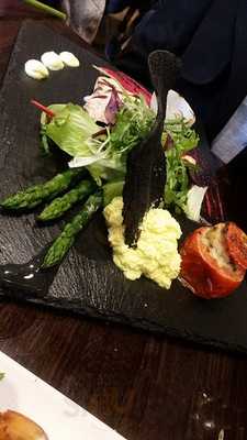 Compass Bar And Dining