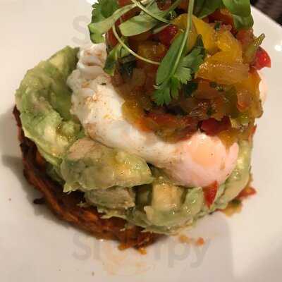 The Good Life Eatery