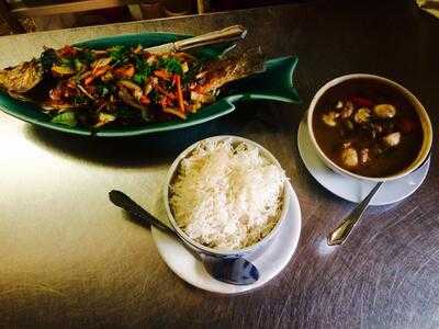 Mama Thai - Home Cooking