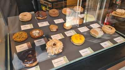 Crosstown Cannon Street - Doughnuts & Coffee