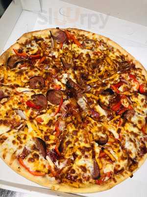 Tooting Chicken And Pizza