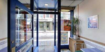 Famous Chicken N Pizza