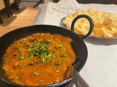 Taj Mahal Indian Tandoori