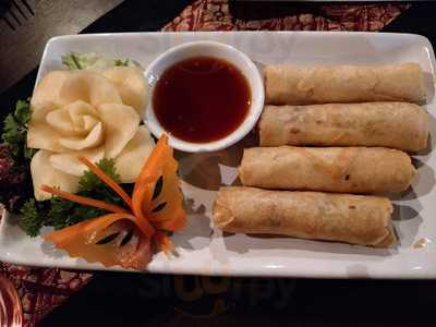 Reuan Thai