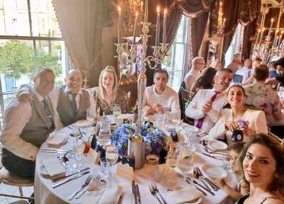 Beach Blanket Babylon Notting Hill