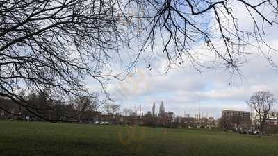 A Lua Restaurant Cafe