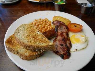 Sloe Bar Paddington Station