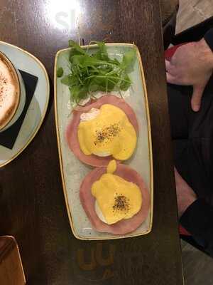 Sloe Bar Paddington Station