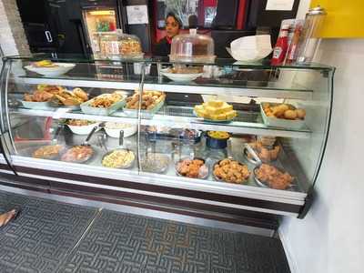 Delly's Caribbean Cuisine