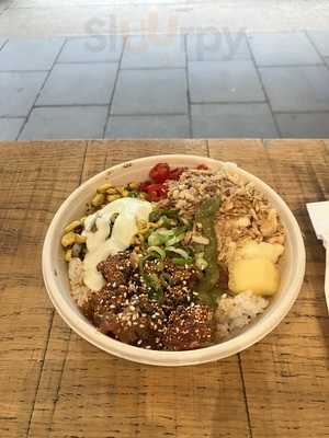 Island Poke Victoria