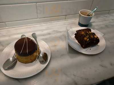 Snobby Whale - Rolled Ice Cream