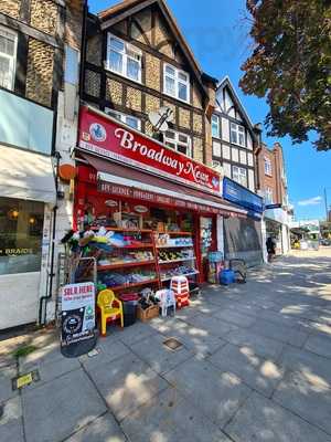 Broadway Off-licence