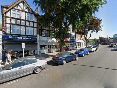 Broadway Off-licence