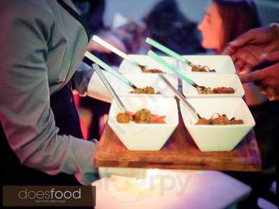 Doesfood
