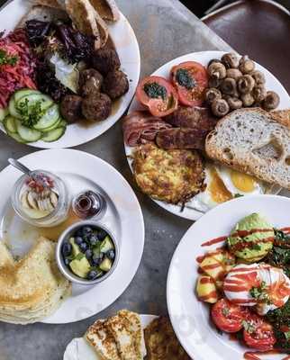 Carolina's Eatabout Kitchen