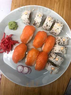 Address Japanese Sushi Pizza & Grill