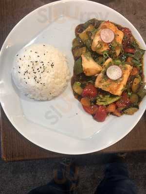 Address Japanese Sushi Pizza & Grill