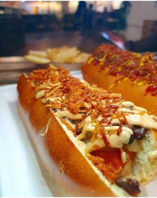 Oprha's Dog "gourmet Hot Dogs"