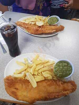 Royal Chippy And Pizza