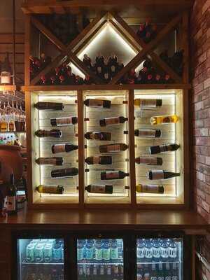 Merton Cafe And Wine