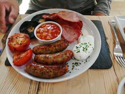 Mountain's Farm Shop