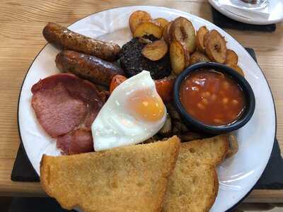 Mountain's Farm Shop