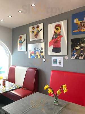 Break Point Beach Cafe