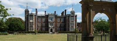 L' Arte Della Pizza - Charlton House