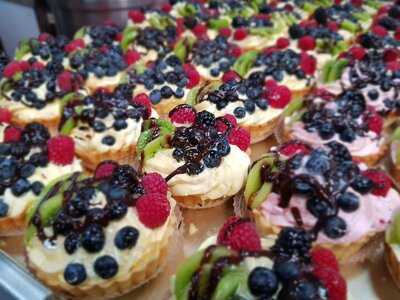 Karpaty Bakery & Patisserie