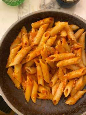 Arado Restaurant & Bar