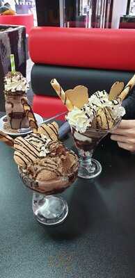 Sundaes Gelato