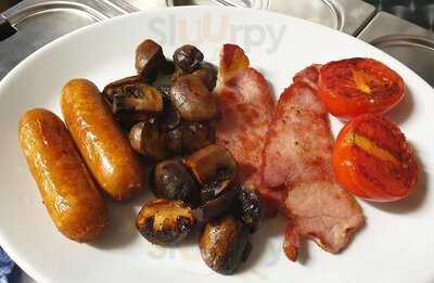 Hel's Kitchen Cafe & Takeaway