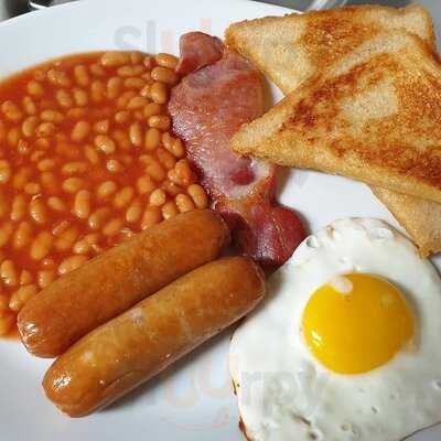 Hel's Kitchen Cafe & Takeaway