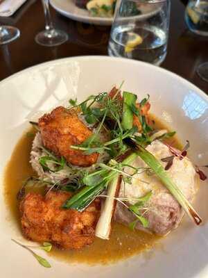 Paris Bar & Restaurant