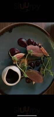 Paris Bar & Restaurant