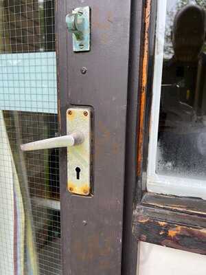 The Potters Heron Pub & Restaurant