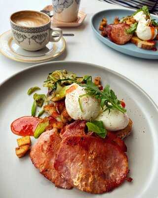 Aesthete Coffee + Kitchen