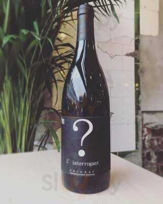 Lyon's Seafood & Wine Bar