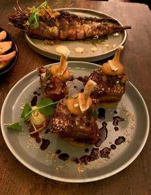 Miraflores Bar & Lounge