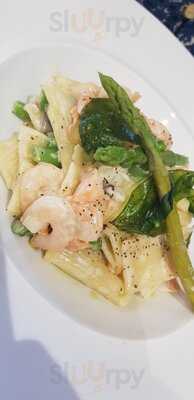 1560 Restaurant & Bar