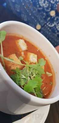 1560 Restaurant & Bar