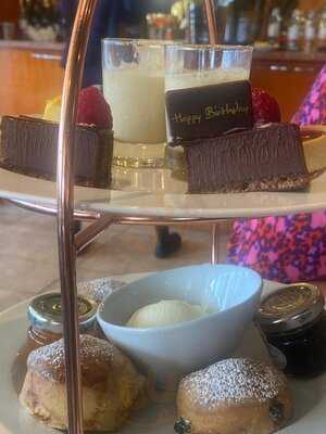 Afternoon Tea At Sunborn Yacht Hotel London
