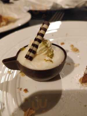 Big Ben View Lounge At Park Plaza Riverbank