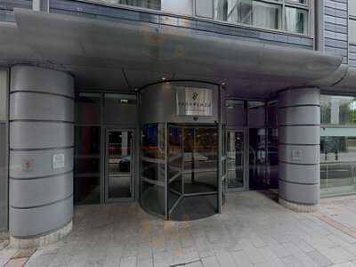 Big Ben View Lounge At Park Plaza Riverbank