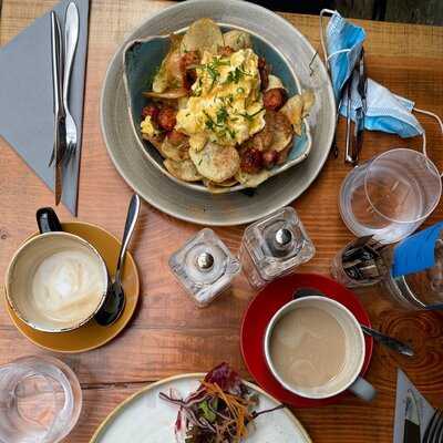 Rocksalt Fusion Restaurant & Cocktail Bar