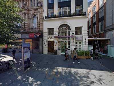 Truffles Champagne Bar & Steak Lounge