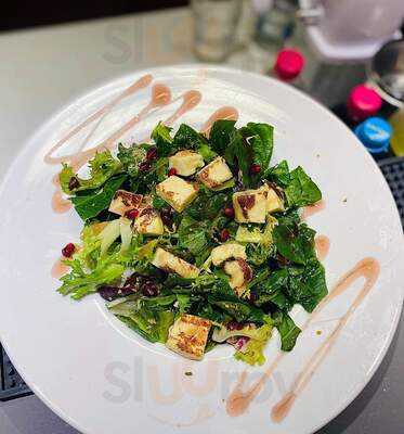 Islands Greek Restaurant